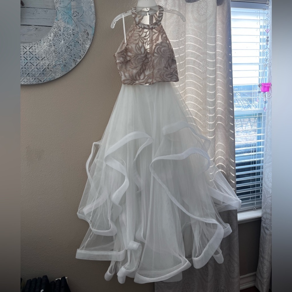 Say yes to the prom dress worn once